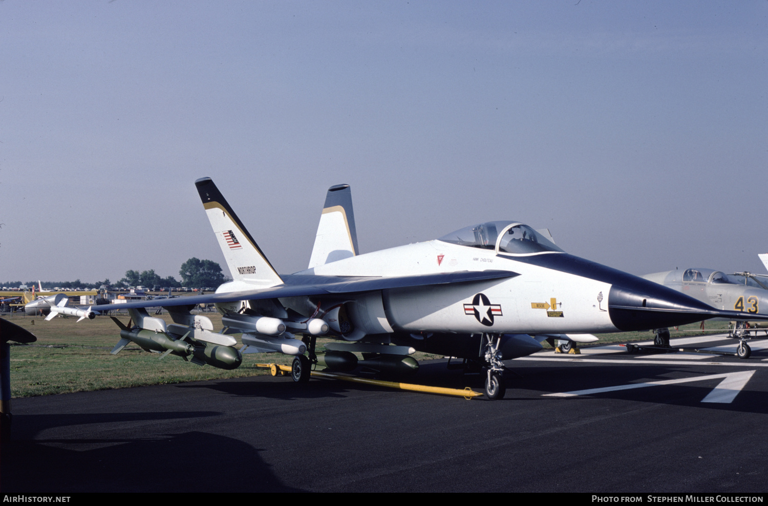 Aircraft Photo of 201570 | Northrop YF-17A Cobra | USA - Navy | AirHistory.net #264061