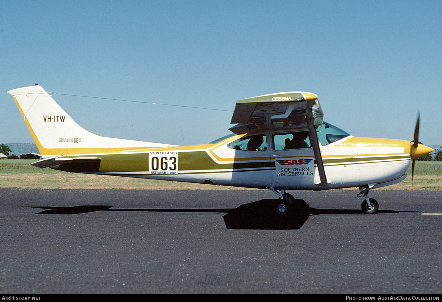 Aircraft Photo of VH-ITW | Cessna R182 Skylane RG II | Southern Air Services - SAS | AirHistory.net #264067