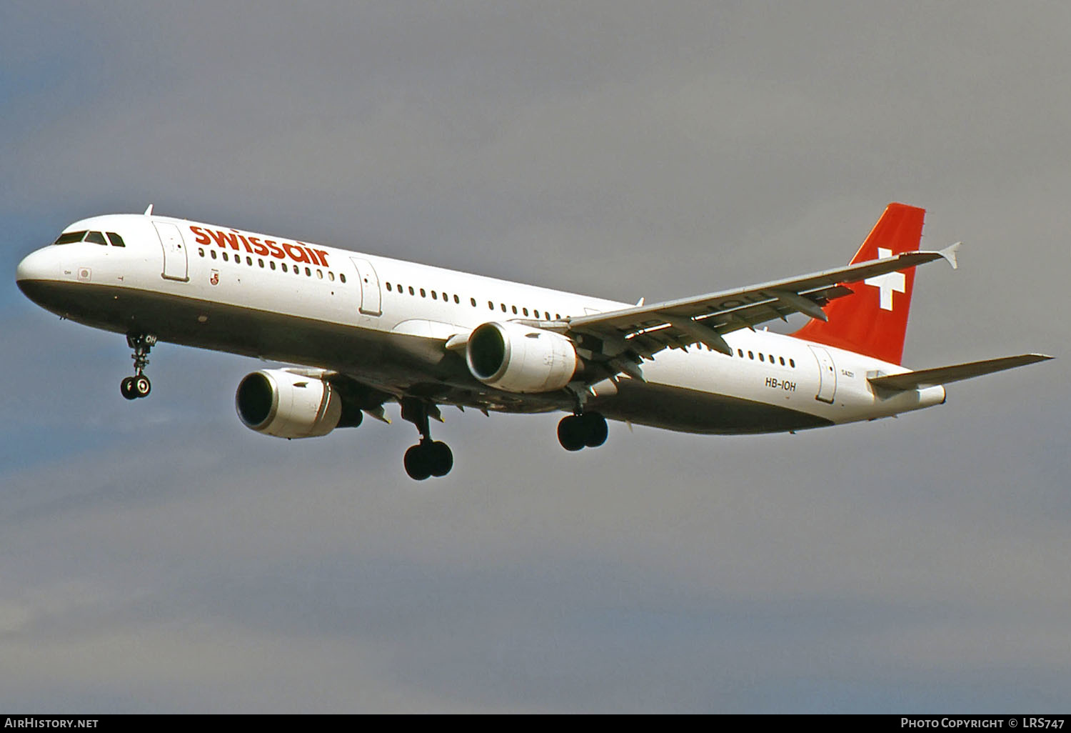 Aircraft Photo of HB-IOH | Airbus A321-111 | Swissair | AirHistory.net #264129