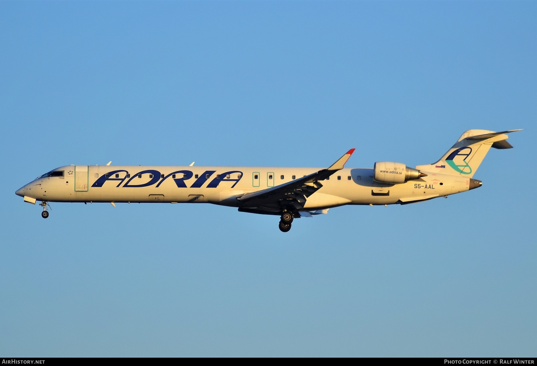 Aircraft Photo of S5-AAL | Bombardier CRJ-900ER (CL-600-2D24) | Adria Airways | AirHistory.net #264205