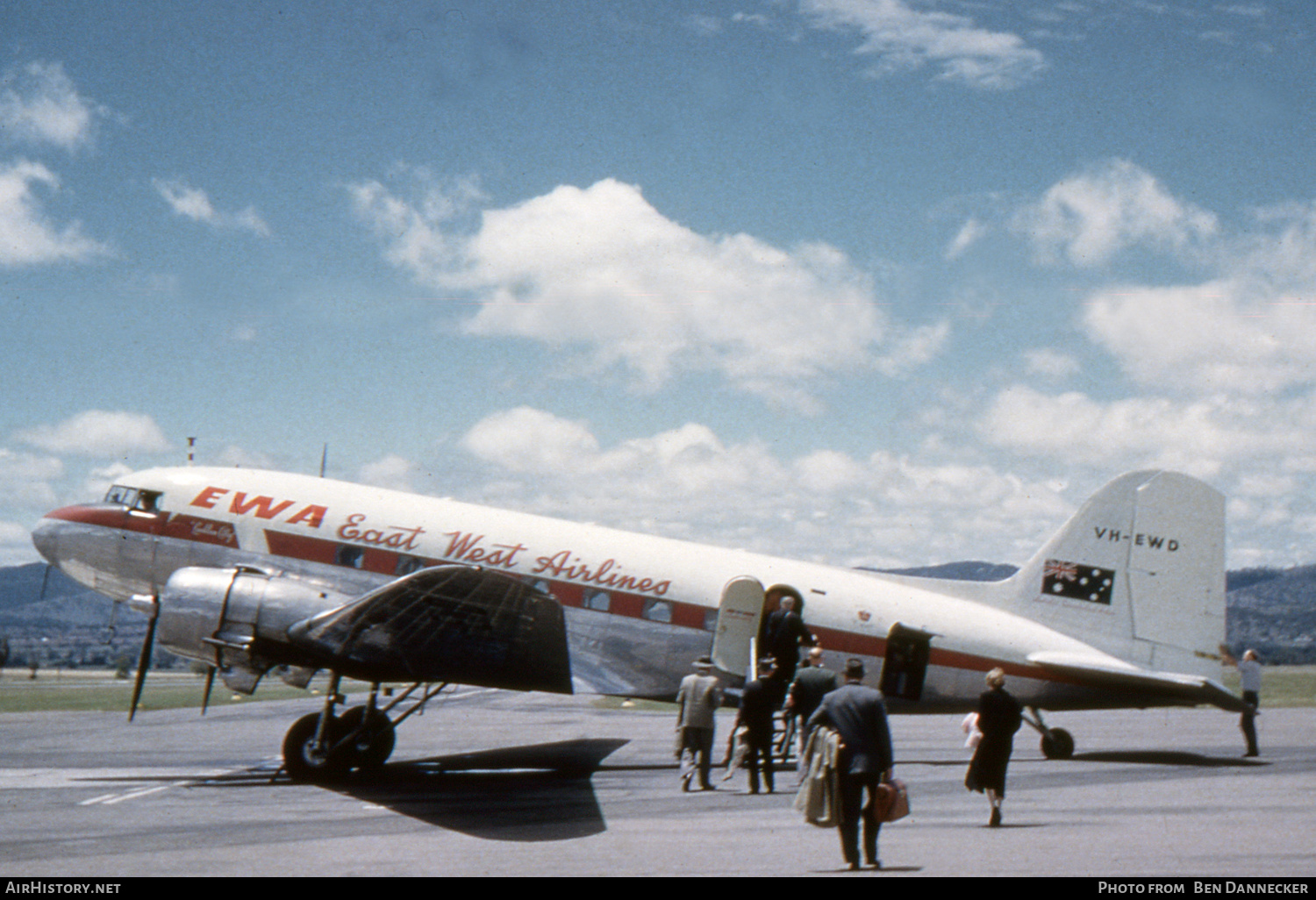 Aircraft Photo of VH-EWD | Douglas DC-3(C) | East-West Airlines | AirHistory.net #264287