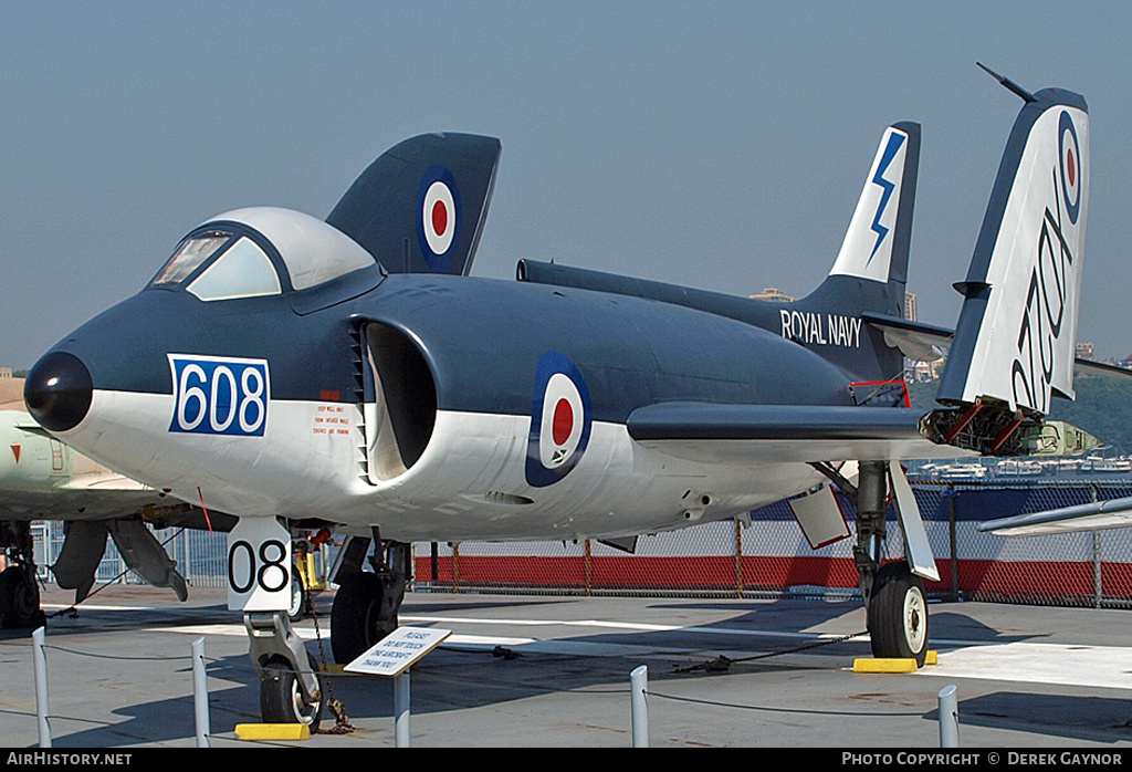 Aircraft Photo of XD220 | Supermarine Scimitar F1 | UK - Navy | AirHistory.net #264307