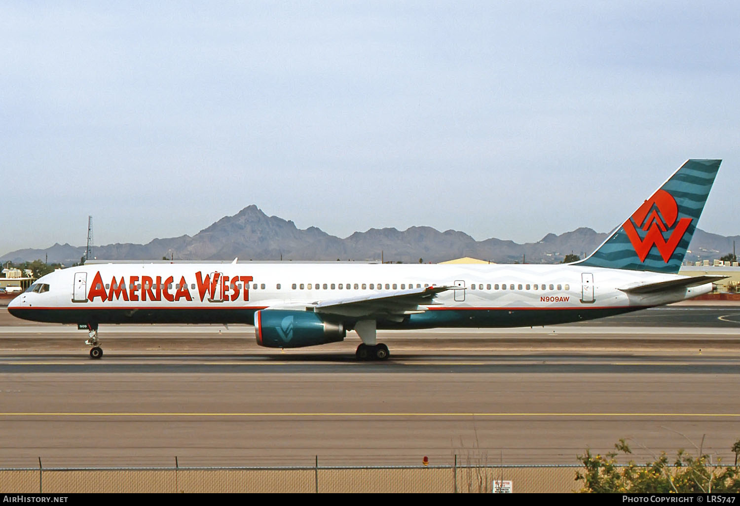 Aircraft Photo of N909AW | Boeing 757-2G7 | America West Airlines | AirHistory.net #264320
