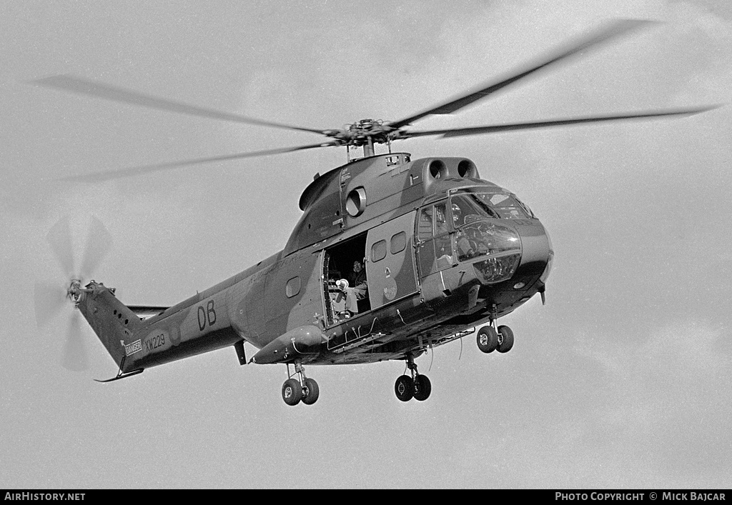 Aircraft Photo of XW229 | Aerospatiale SA-330E Puma HC1 | UK - Air Force | AirHistory.net #264392