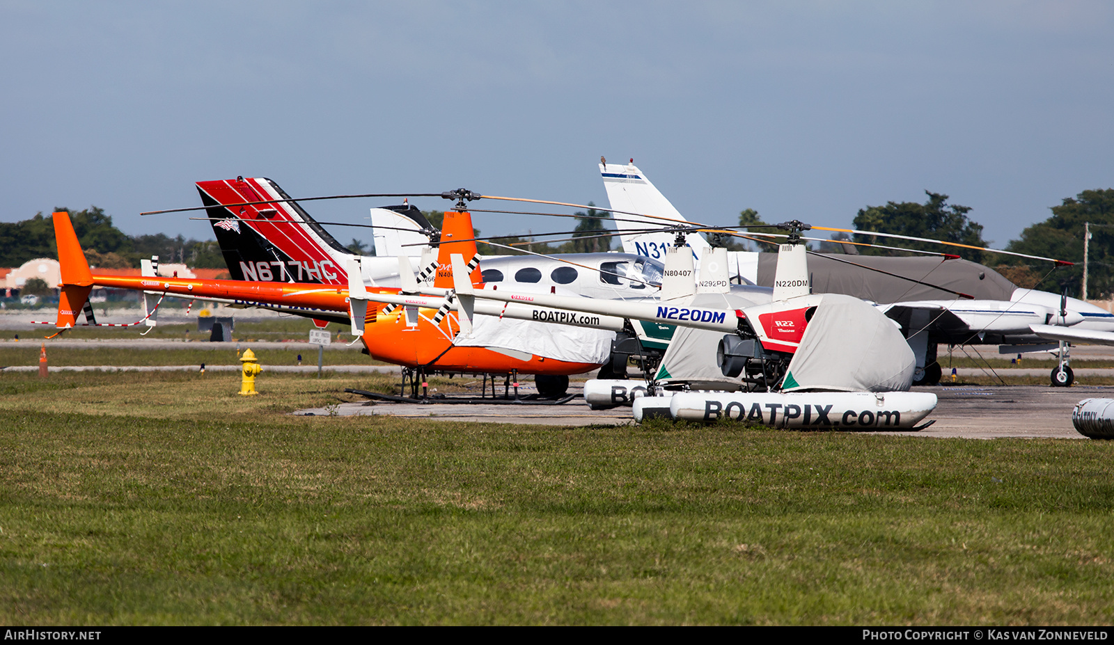 Aircraft Photo of N220DM | Robinson R-22 Mariner | Boatpix | AirHistory.net #264453