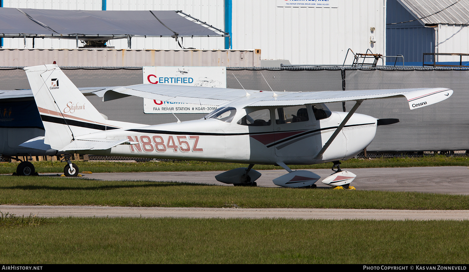 Aircraft Photo of N8845Z | Cessna 172H Skyhawk | AirHistory.net #264464