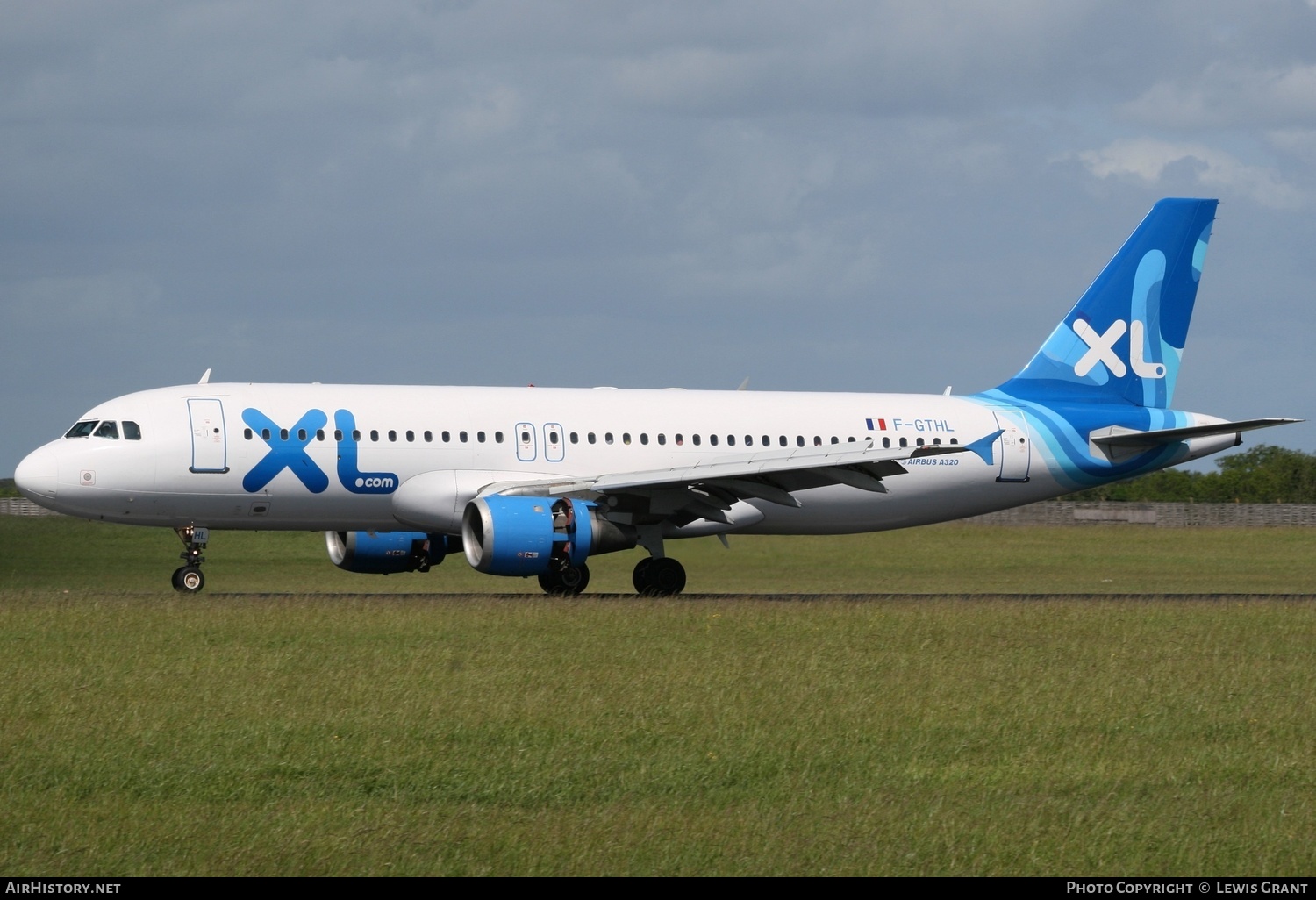 Aircraft Photo of F-GTHL | Airbus A320-212 | XL Airways | AirHistory.net #264481
