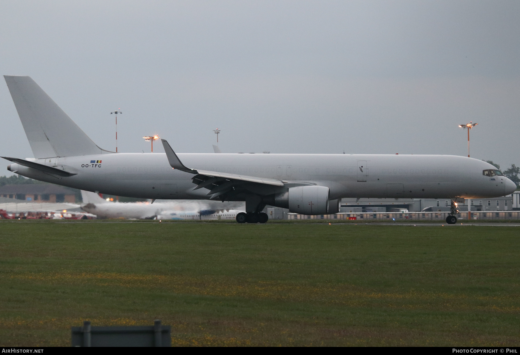 Aircraft Photo of OO-TFC | Boeing 757-222(SF) | ASL Airlines | AirHistory.net #264493