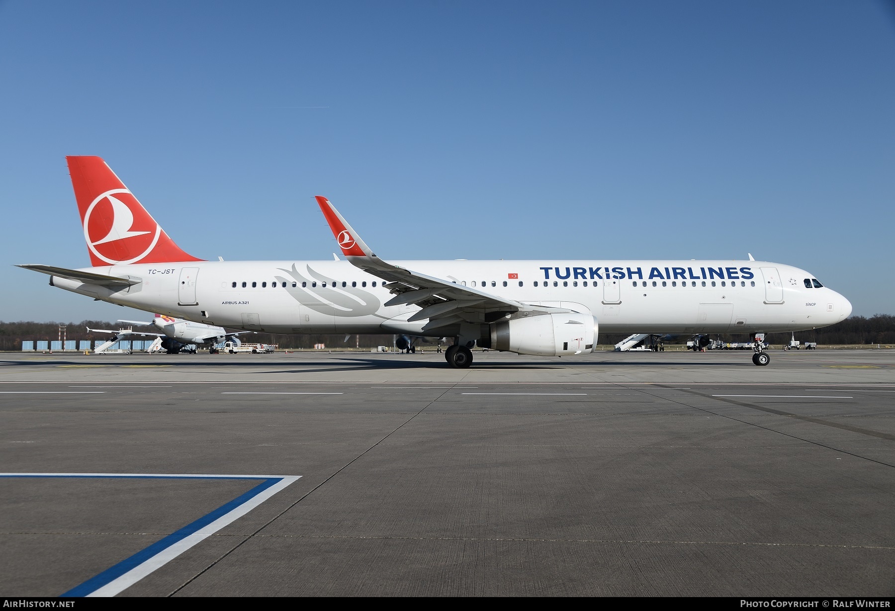 Aircraft Photo of TC-JST | Airbus A321-231 | Turkish Airlines | AirHistory.net #264623