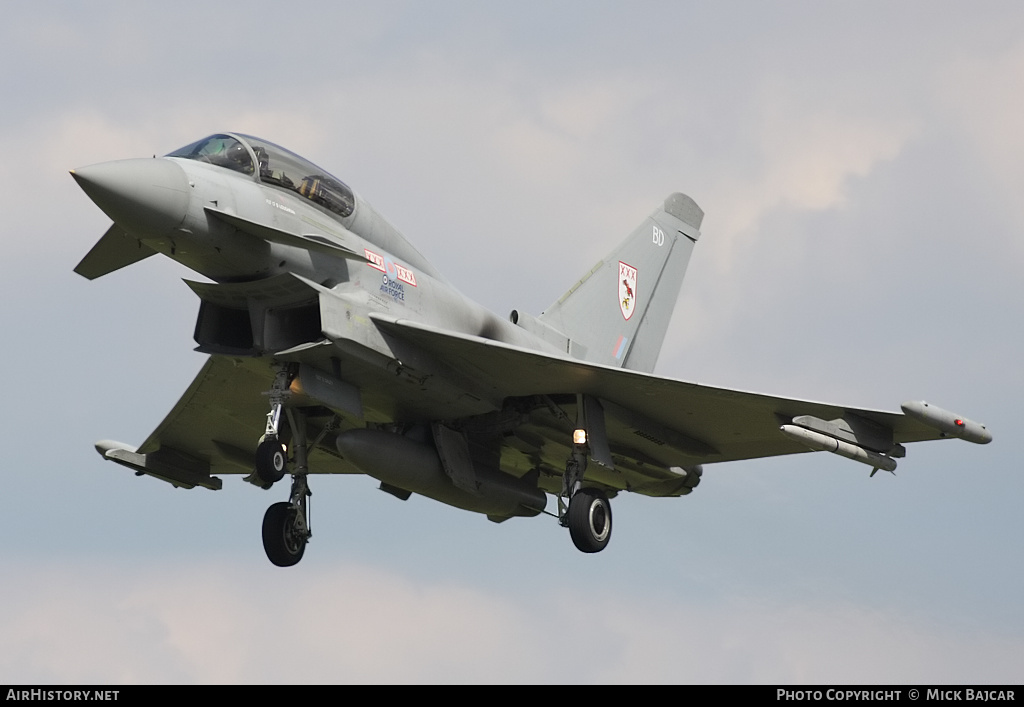Aircraft Photo of ZJ805 | Eurofighter EF-2000 Typhoon T1 | UK - Air Force | AirHistory.net #264713
