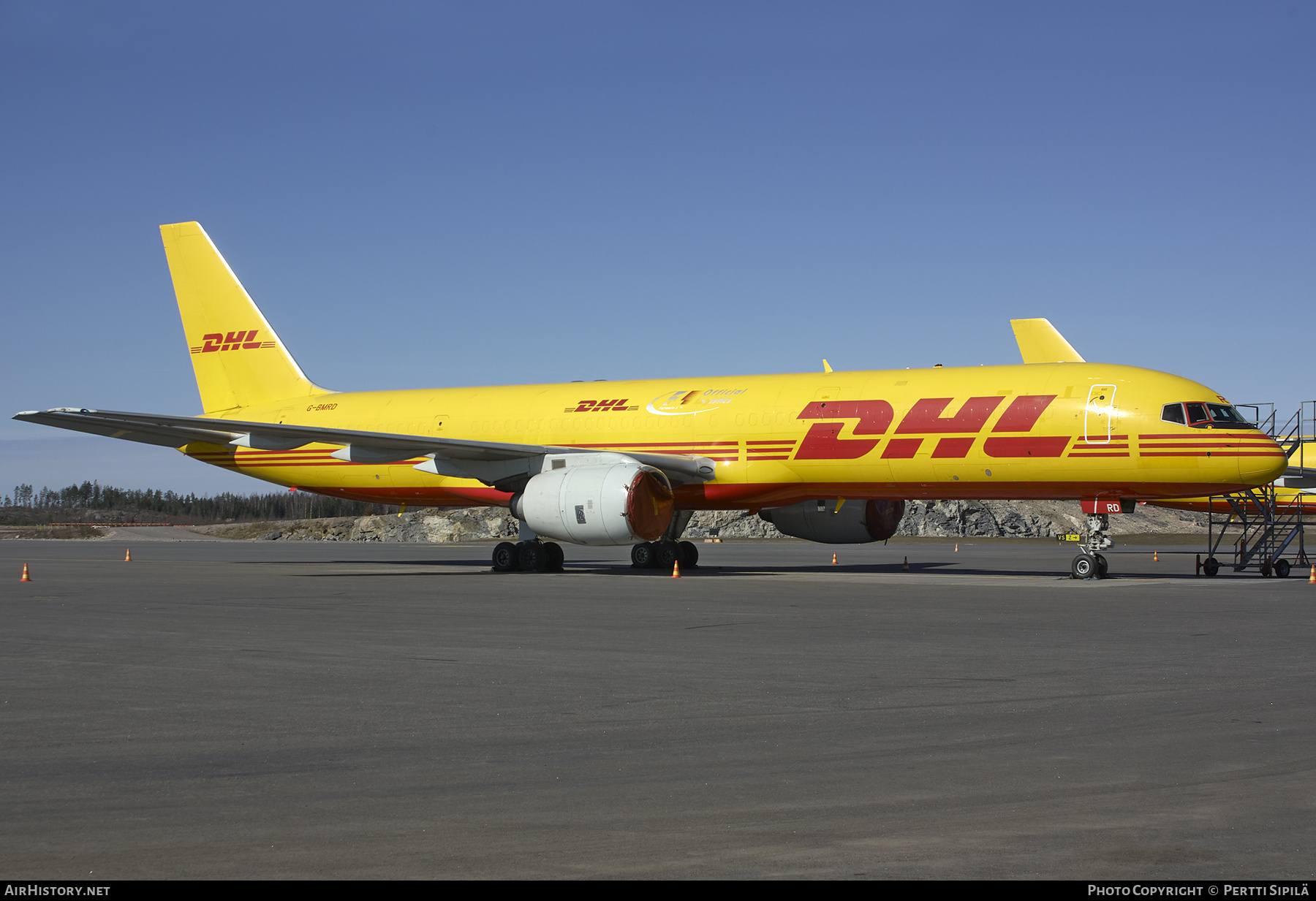 Aircraft Photo of G-BMRD | Boeing 757-236/SF | DHL International | AirHistory.net #264720