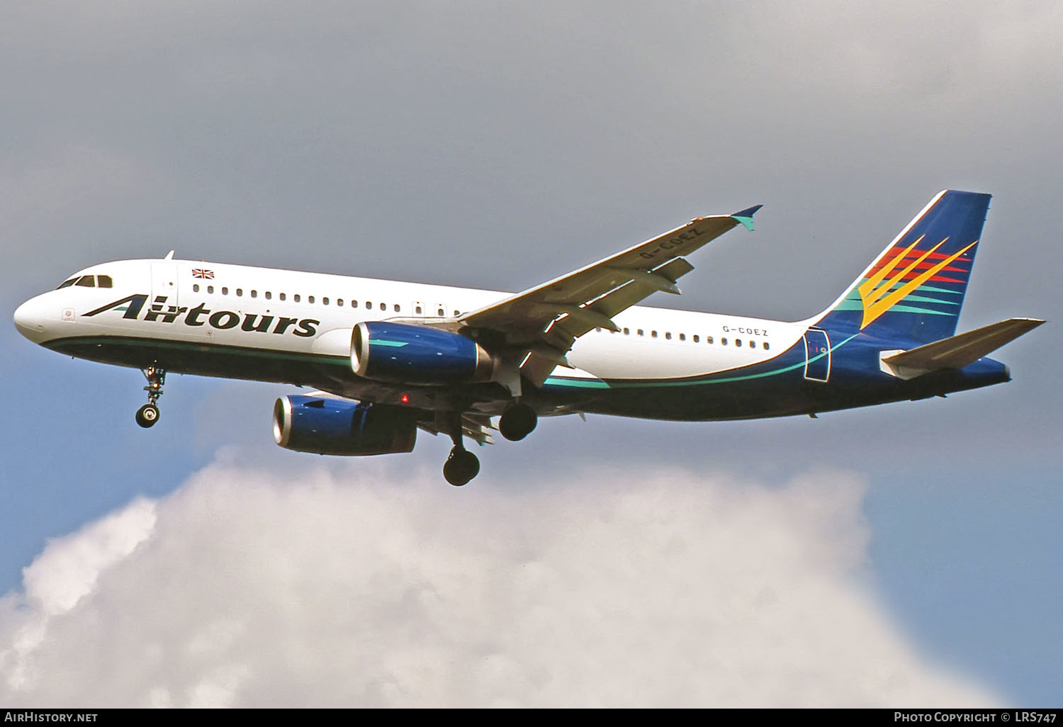 Aircraft Photo of G-COEZ | Airbus A320-231 | Airtours International | AirHistory.net #264732