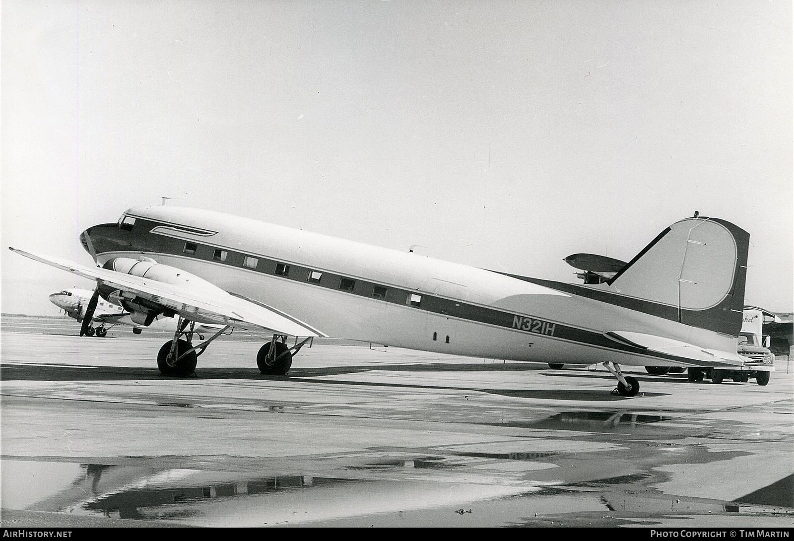 Aircraft Photo of N321H | Douglas C-47 Skytrain | AirHistory.net #264793