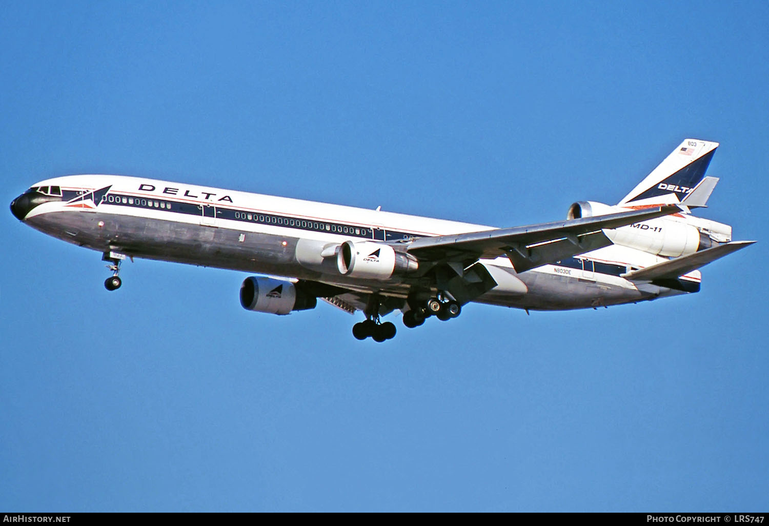Aircraft Photo of N803DE | McDonnell Douglas MD-11 | Delta Air Lines | AirHistory.net #264935