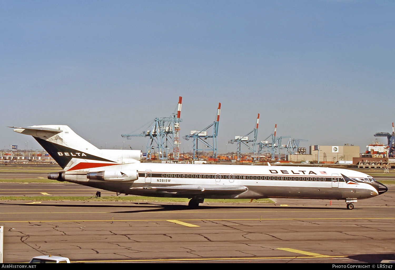 Aircraft Photo of N2815W | Boeing 727-247/Adv | Delta Air Lines | AirHistory.net #265002