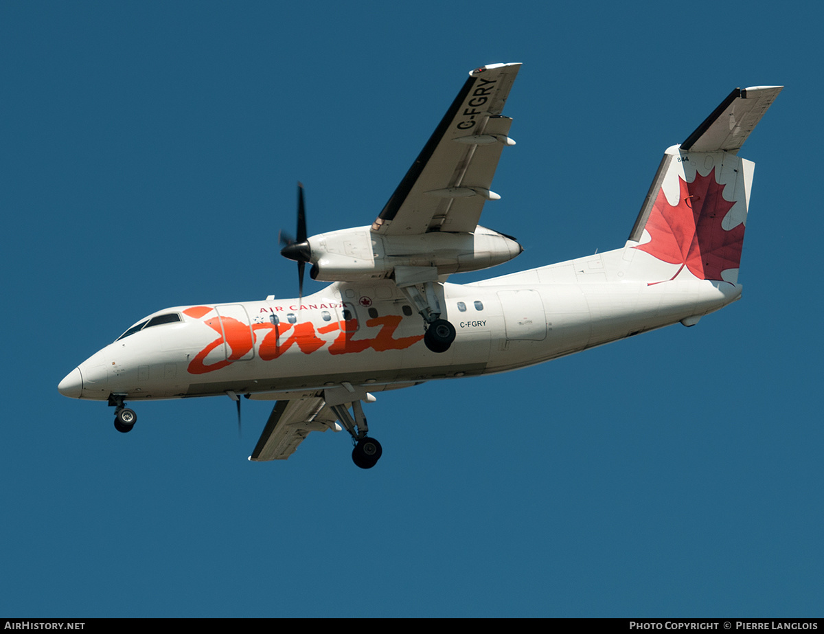 Aircraft Photo of C-FGRY | De Havilland Canada DHC-8-102 Dash 8 | Air Canada Jazz | AirHistory.net #265066