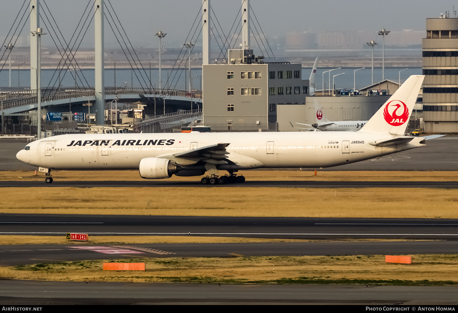 Aircraft Photo of JA8945 | Boeing 777-346 | Japan Airlines - JAL | AirHistory.net #265125
