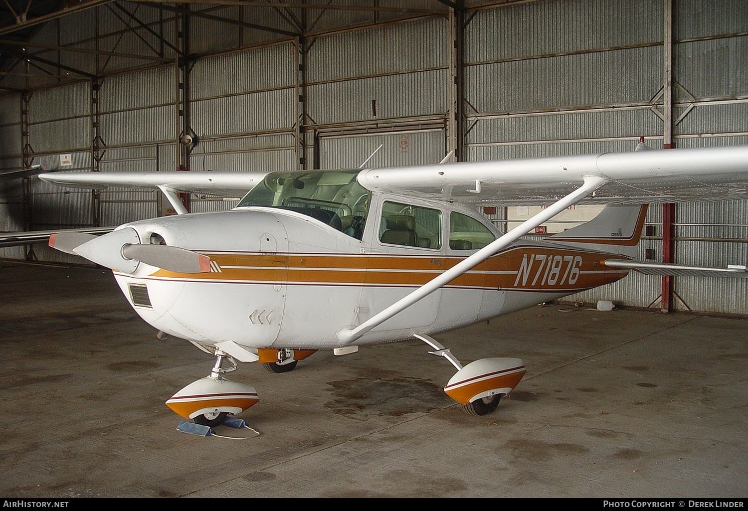 Aircraft Photo of N71876 | Cessna 182M | AirHistory.net #265169