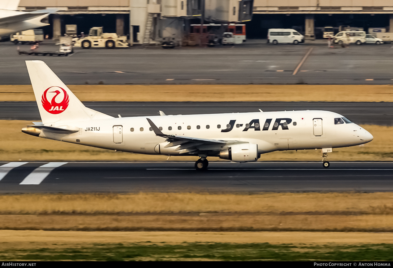 Aircraft Photo of JA211J | Embraer 170STD (ERJ-170-100STD) | J-Air | AirHistory.net #265245