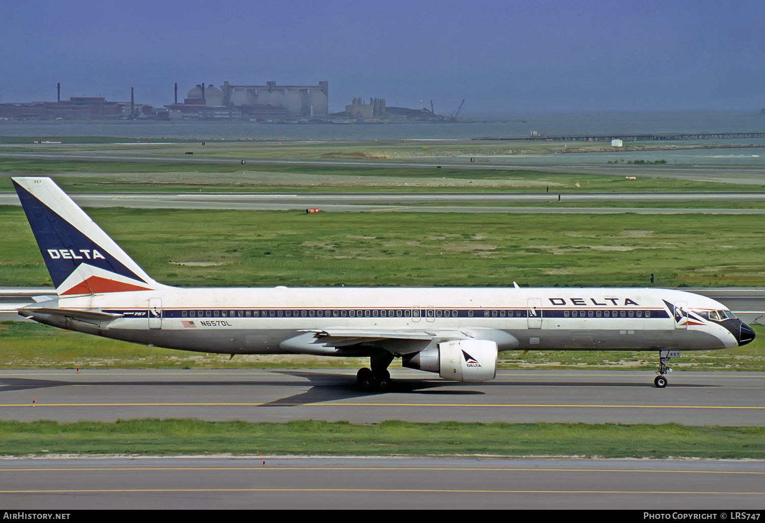 Aircraft Photo of N657DL | Boeing 757-232 | Delta Air Lines | AirHistory.net #265246