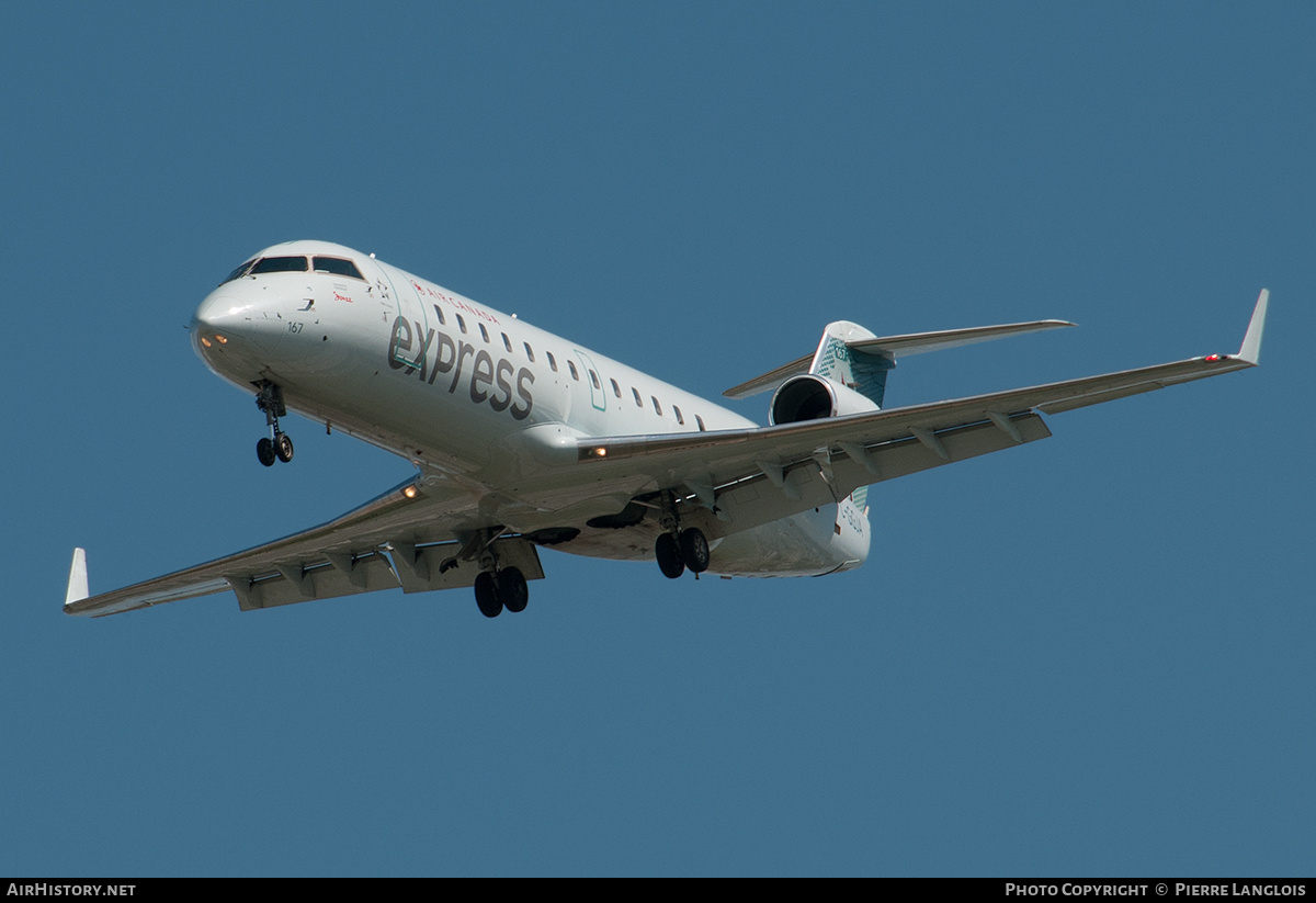 Aircraft Photo of C-GGJA | Bombardier CRJ-200ER (CL-600-2B19) | Air Canada Express | AirHistory.net #265335
