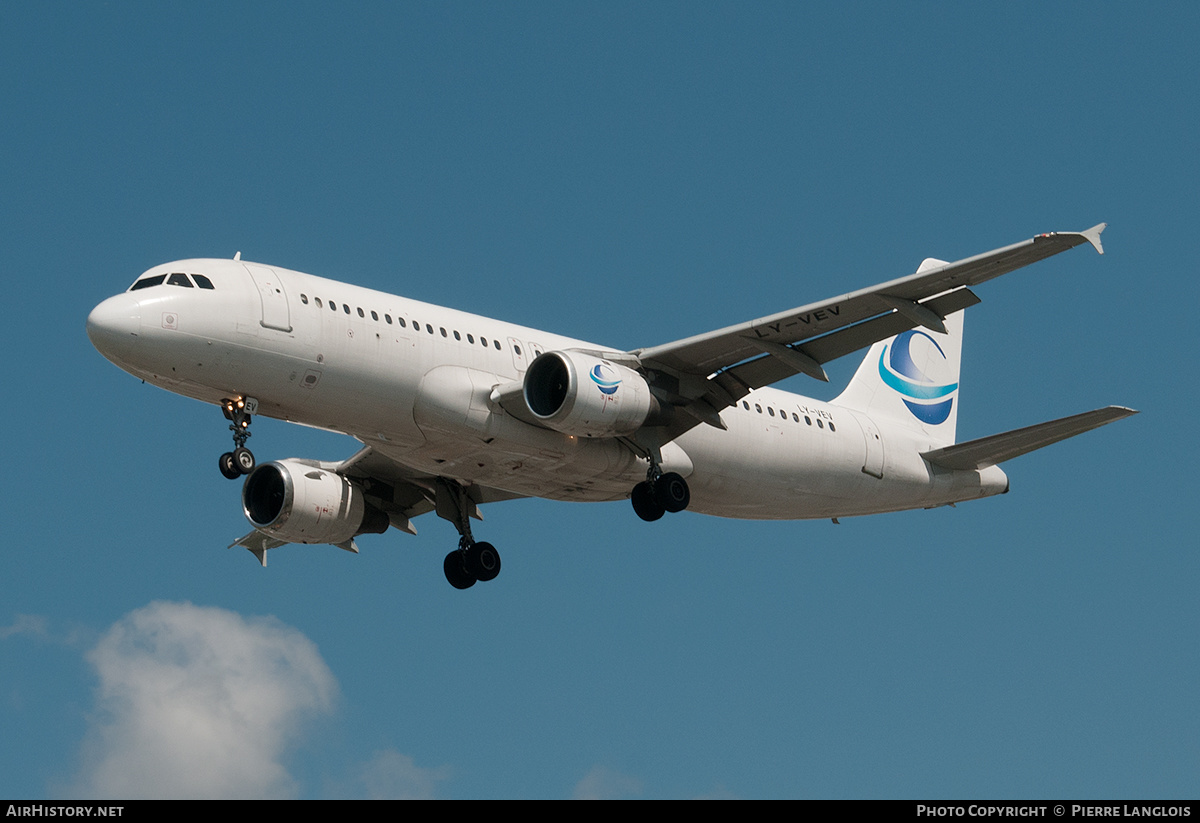 Aircraft Photo of LY-VEV | Airbus A320-211 | Avion Express | AirHistory.net #265336