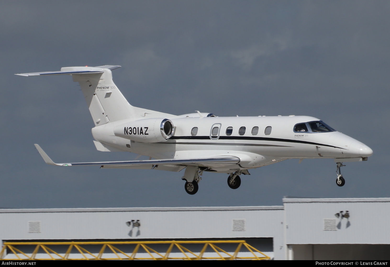 Aircraft Photo of N301AZ | Embraer EMB-505 Phenom 300 | AirHistory.net #265405