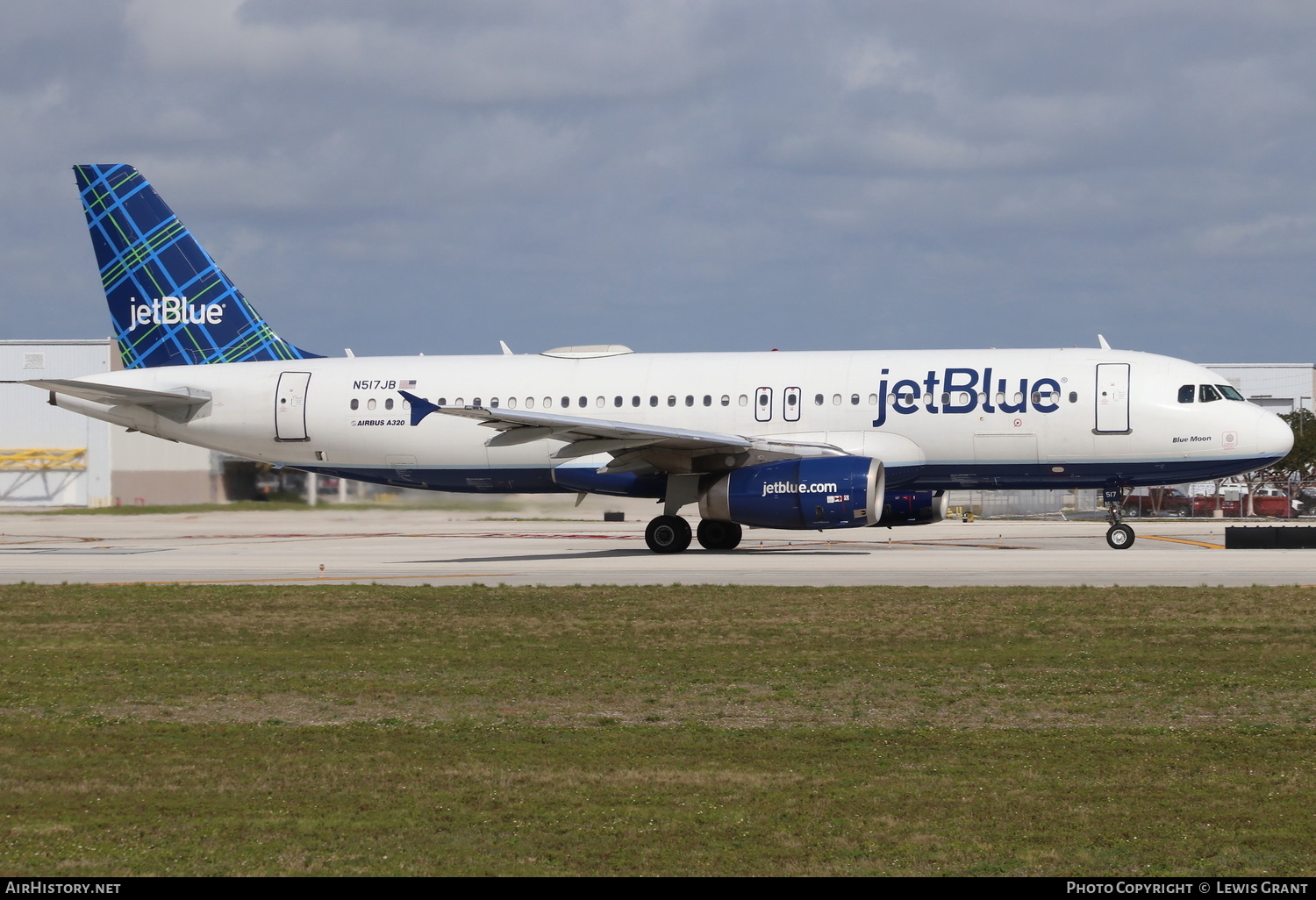Aircraft Photo of N517JB | Airbus A320-232 | JetBlue Airways | AirHistory.net #265407