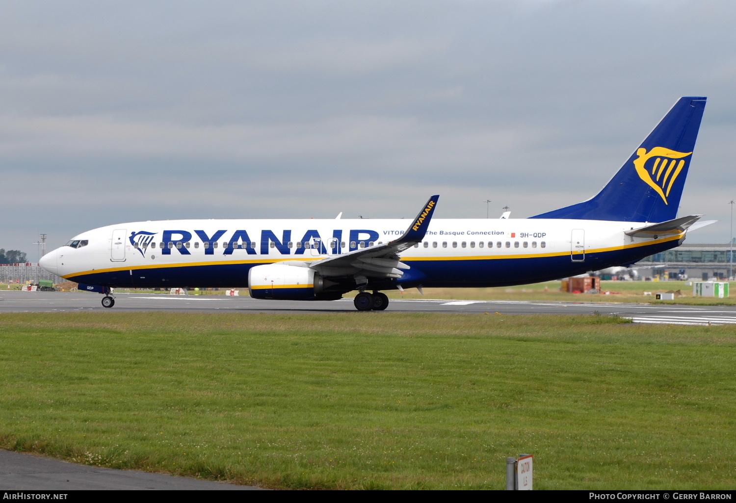 Aircraft Photo of 9H-QDP | Boeing 737-800 | Ryanair | AirHistory.net #265459