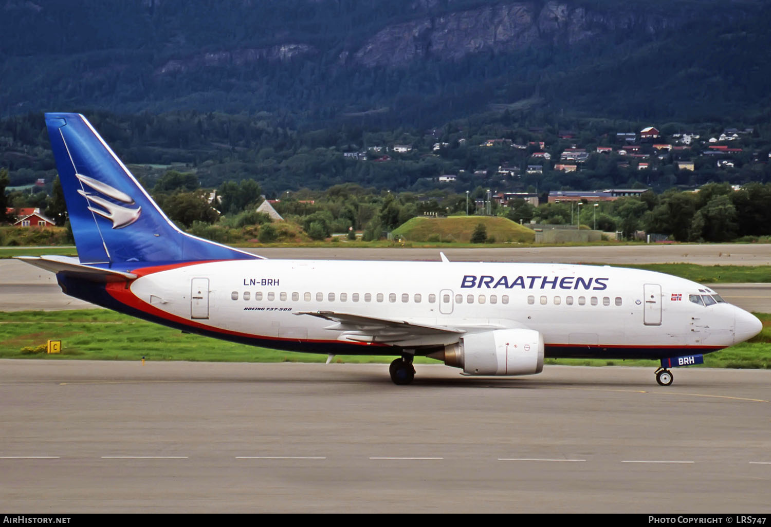Aircraft Photo of LN-BRH | Boeing 737-505 | Braathens | AirHistory.net #265464