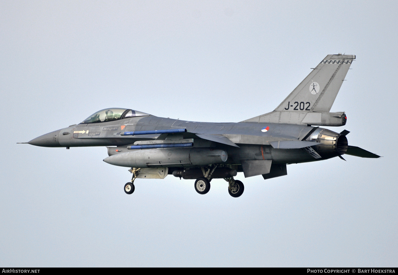 Aircraft Photo of J-202 | General Dynamics F-16AM Fighting Falcon | Netherlands - Air Force | AirHistory.net #265589