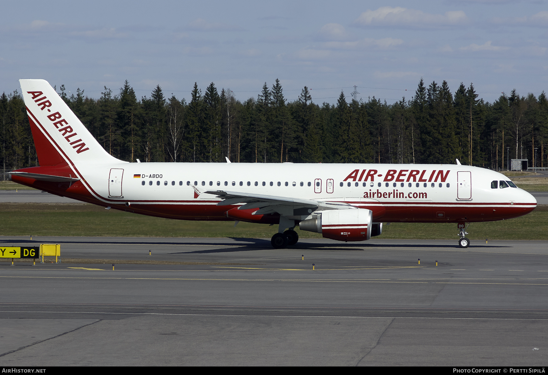Aircraft Photo of D-ABDO | Airbus A320-214 | Air Berlin | AirHistory.net #265602