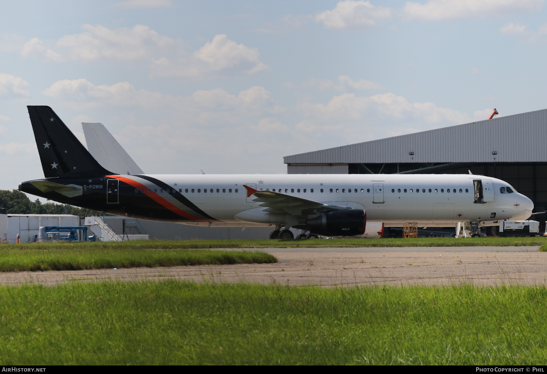 Aircraft Photo of G-POWW | Airbus A321-211 | Titan Airways | AirHistory.net #265621