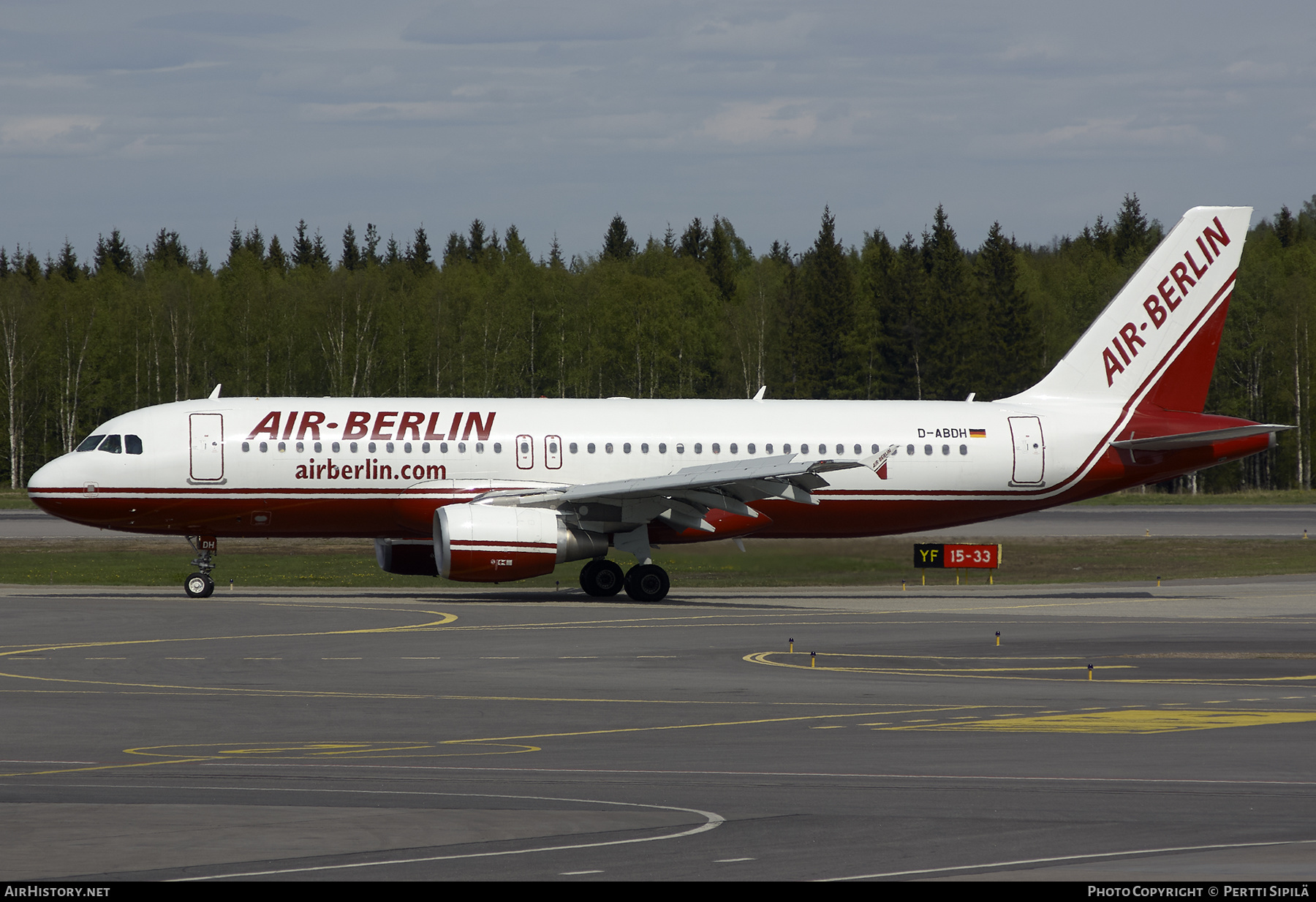 Aircraft Photo of D-ABDH | Airbus A320-214 | Air Berlin | AirHistory.net #265651