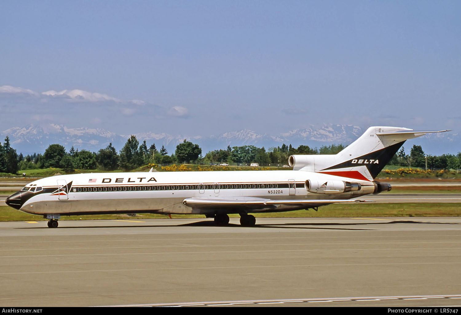 Aircraft Photo of N532DA | Boeing 727-232/Adv | Delta Air Lines | AirHistory.net #265702