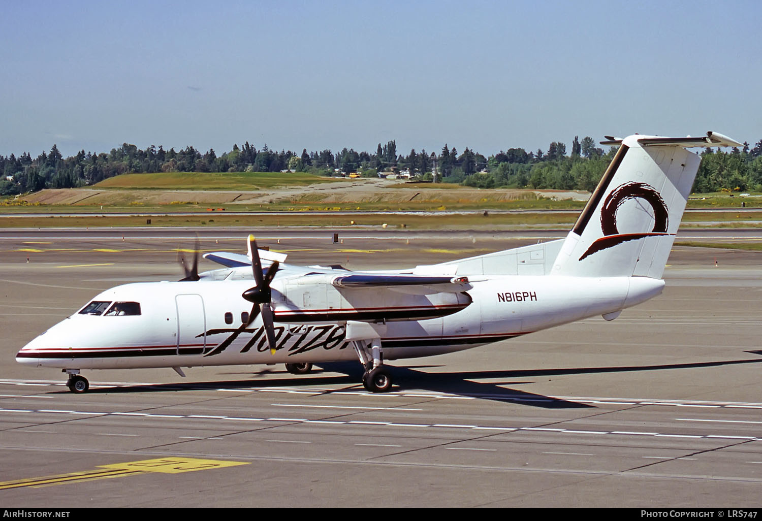 Aircraft Photo of N816PH | De Havilland Canada DHC-8-102 Dash 8 | Horizon Air | AirHistory.net #265740
