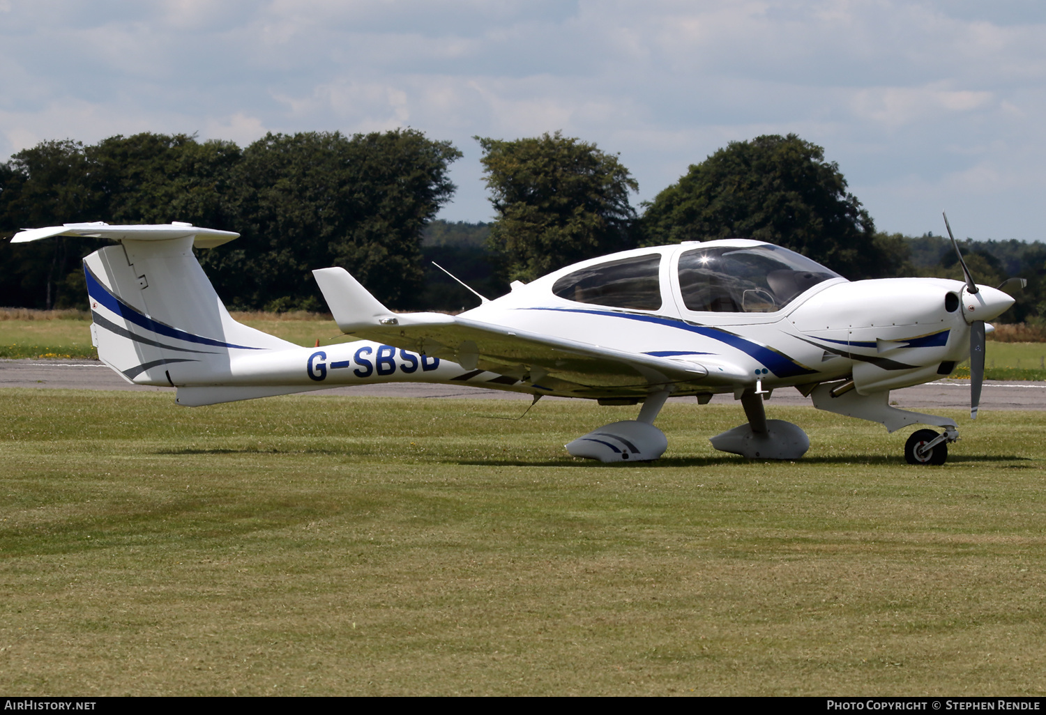 Aircraft Photo of G-SBSB | Diamond DA40 NG Diamond Star | AirHistory.net #265784