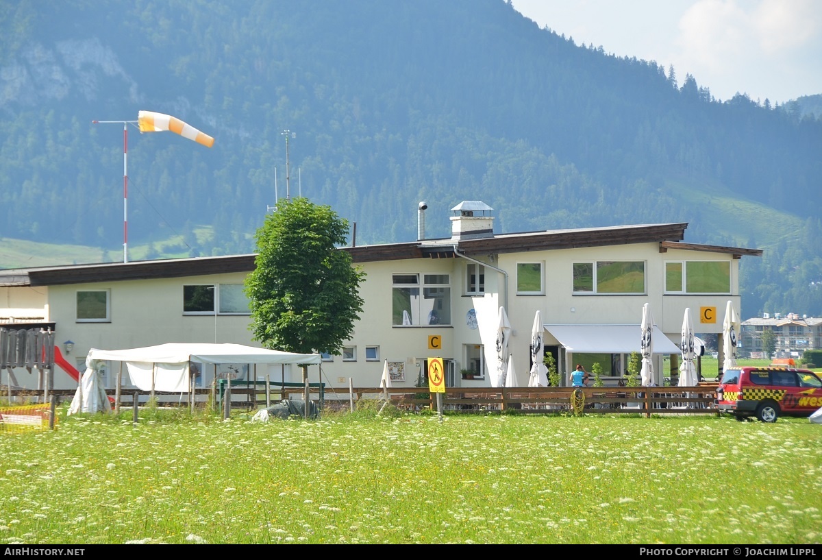 Airport photo of Sankt Johann in Tirol (LOIJ) in Austria | AirHistory.net #265882