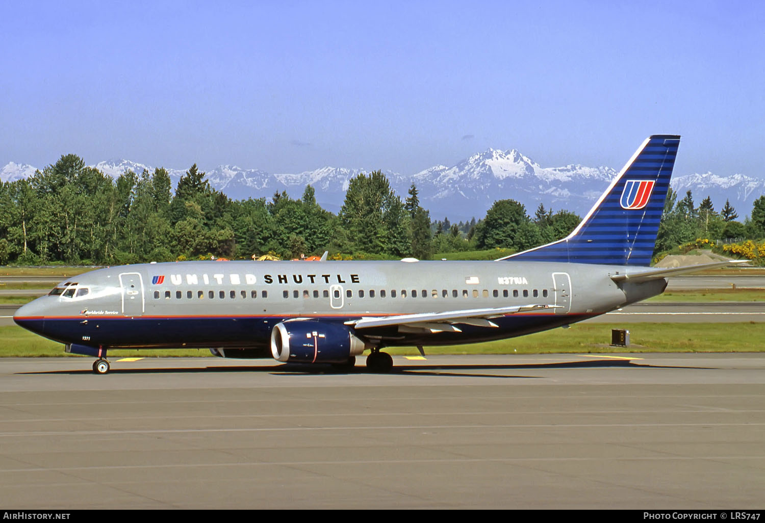 Aircraft Photo of N371UA | Boeing 737-322 | United Shuttle | AirHistory.net #265885