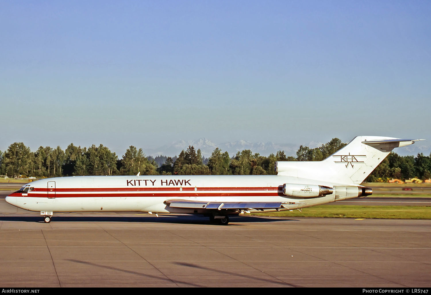 Aircraft Photo of N6821 | Boeing 727-223(F) | Kitty Hawk AirCargo - KHA | AirHistory.net #265896