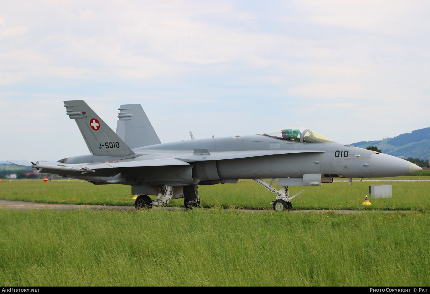 Aircraft Photo of J-5010 | McDonnell Douglas F/A-18C Hornet | Switzerland - Air Force | AirHistory.net #265914