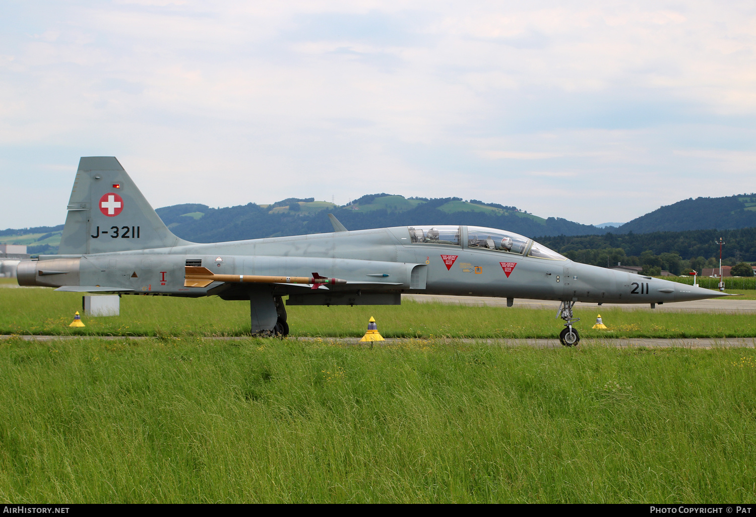 Aircraft Photo of J-3211 | Northrop F-5F Tiger II | Switzerland - Air Force | AirHistory.net #265931