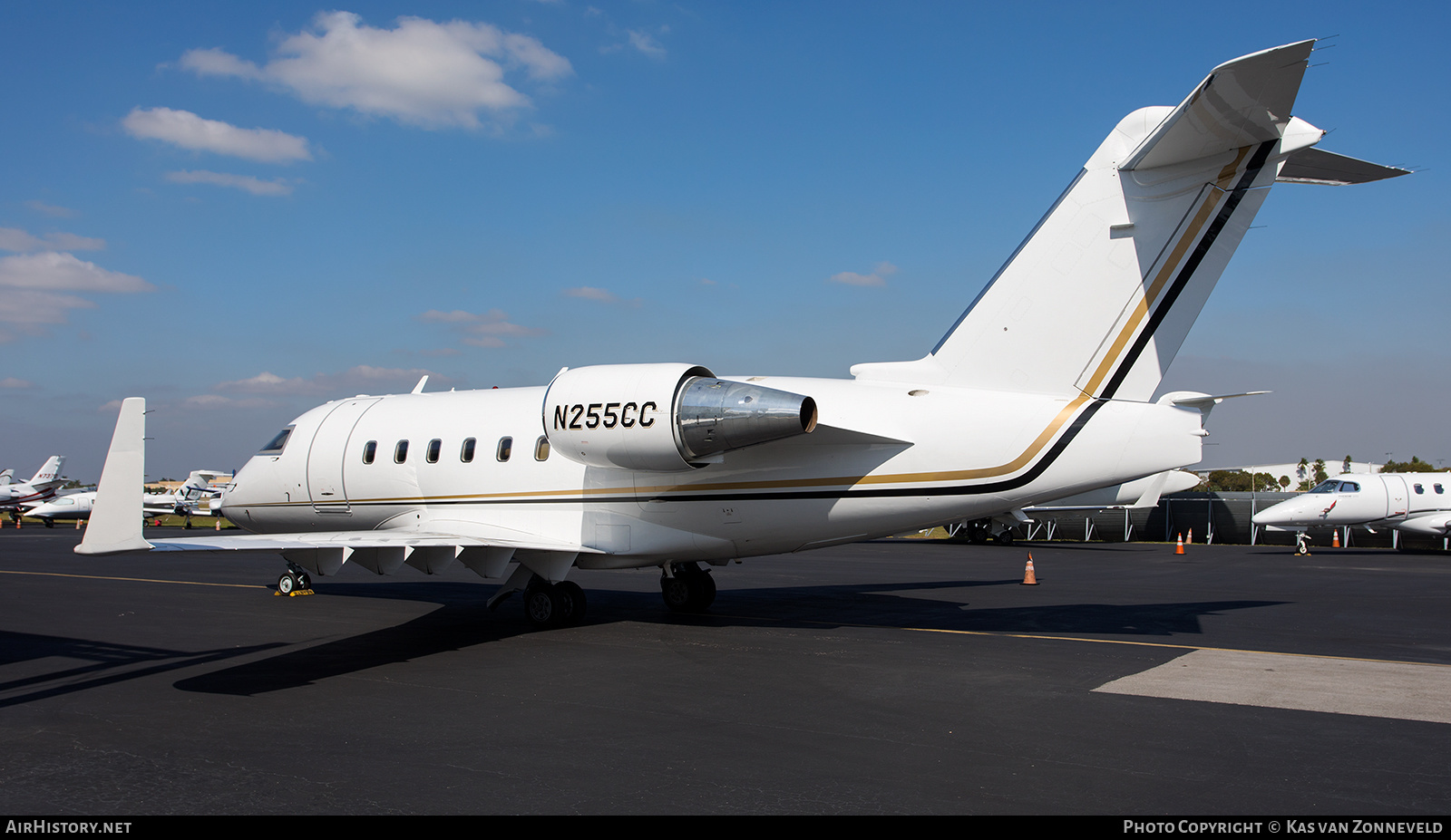 Aircraft Photo of N255CC | Bombardier Challenger 604 (CL-600-2B16) | AirHistory.net #265950