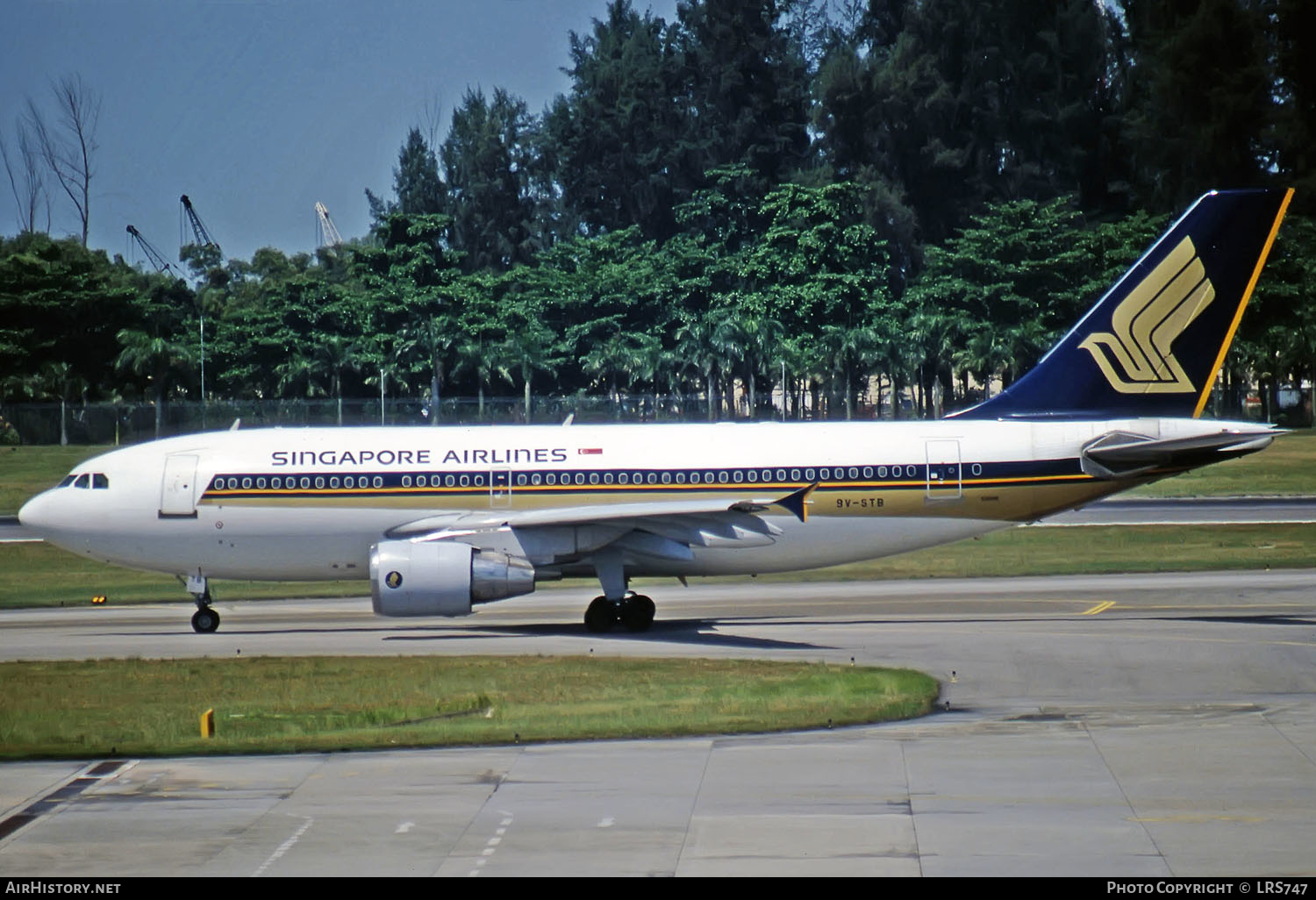 Aircraft Photo of 9V-STB | Airbus A310-324 | Singapore Airlines | AirHistory.net #266001
