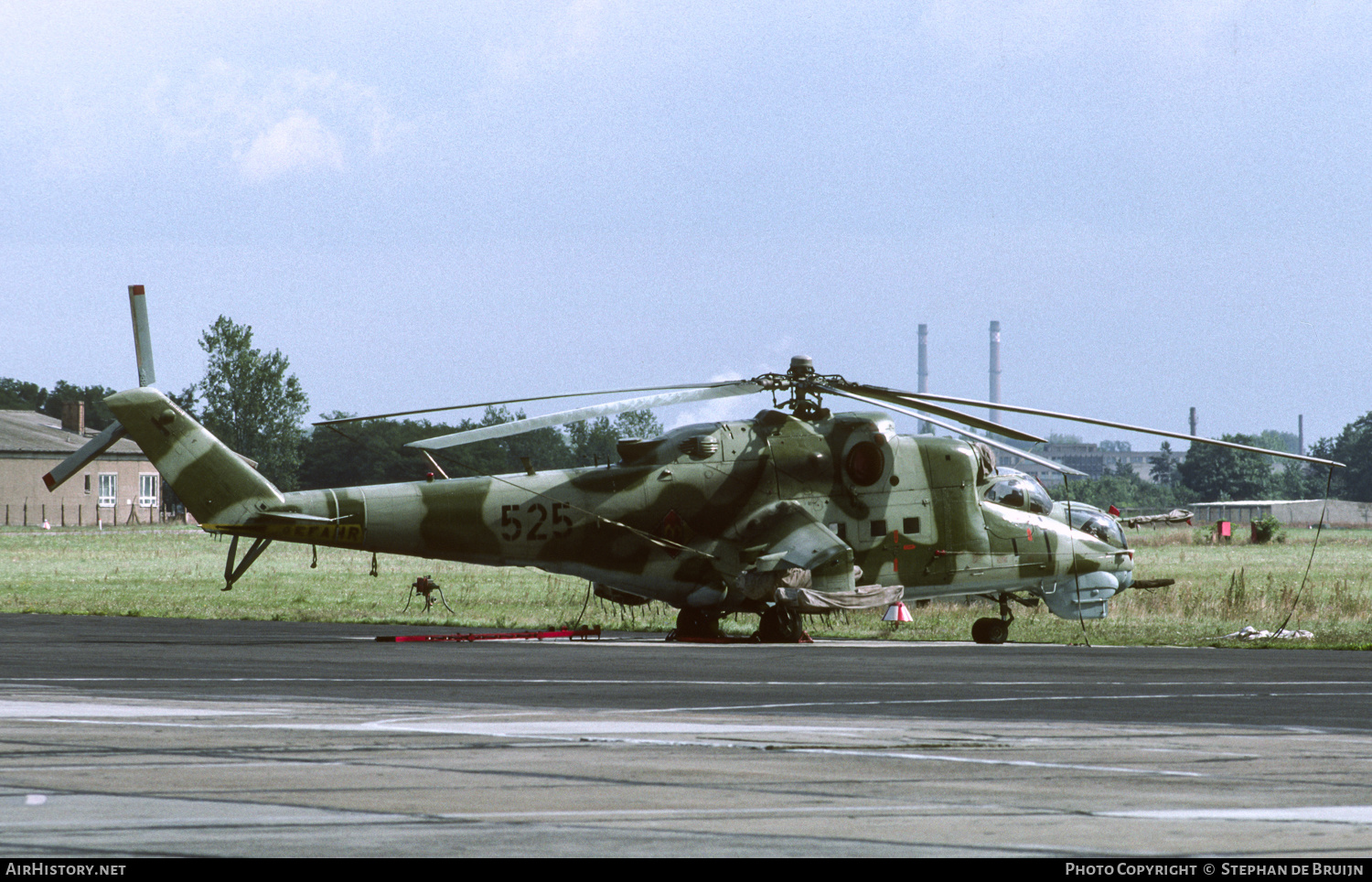 Aircraft Photo of 525 | Mil Mi-24D | East Germany - Air Force | AirHistory.net #266107
