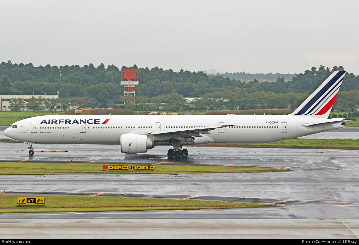 Aircraft Photo of F-GZNR | Boeing 777-328/ER | Air France | AirHistory.net #266381