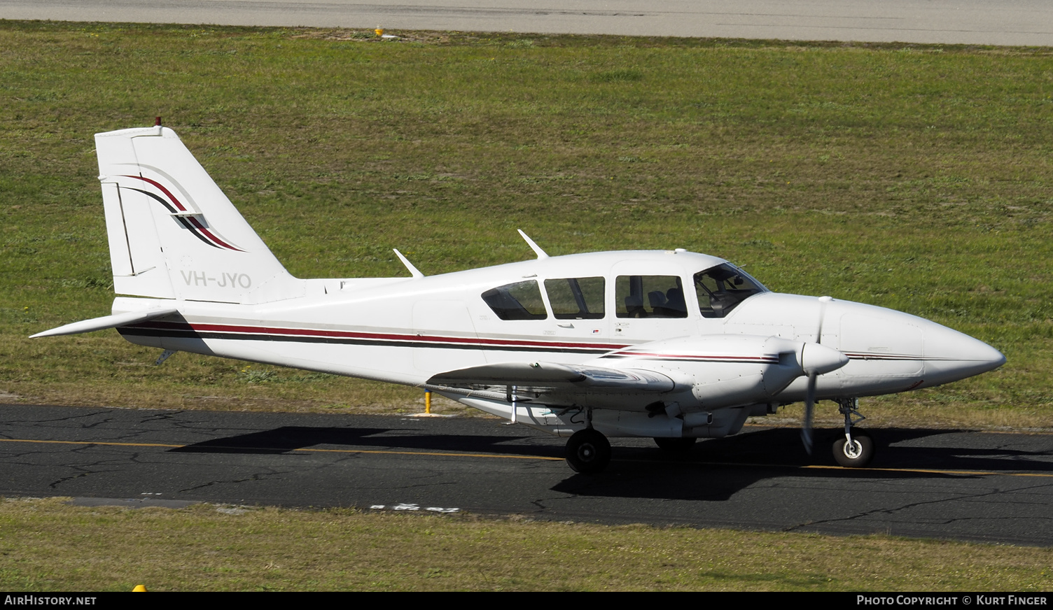 Aircraft Photo of VH-JYO | Piper PA-23-250 Aztec F | AirHistory.net #266409