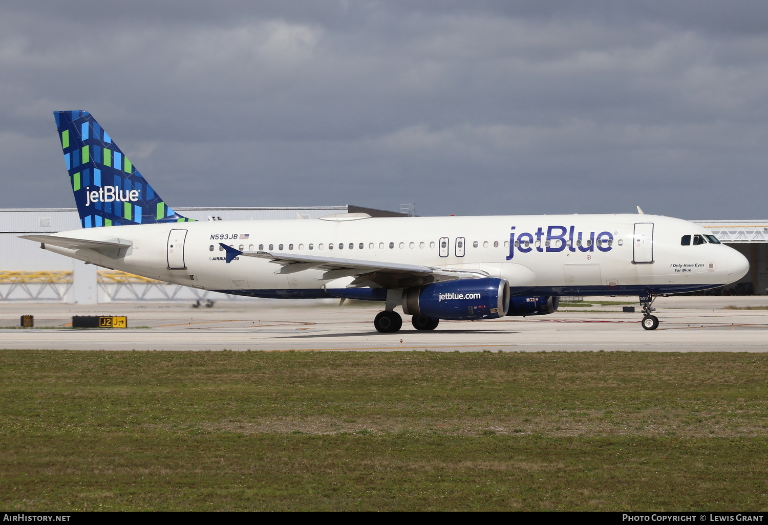 Aircraft Photo of N593JB | Airbus A320-232 | JetBlue Airways | AirHistory.net #266483