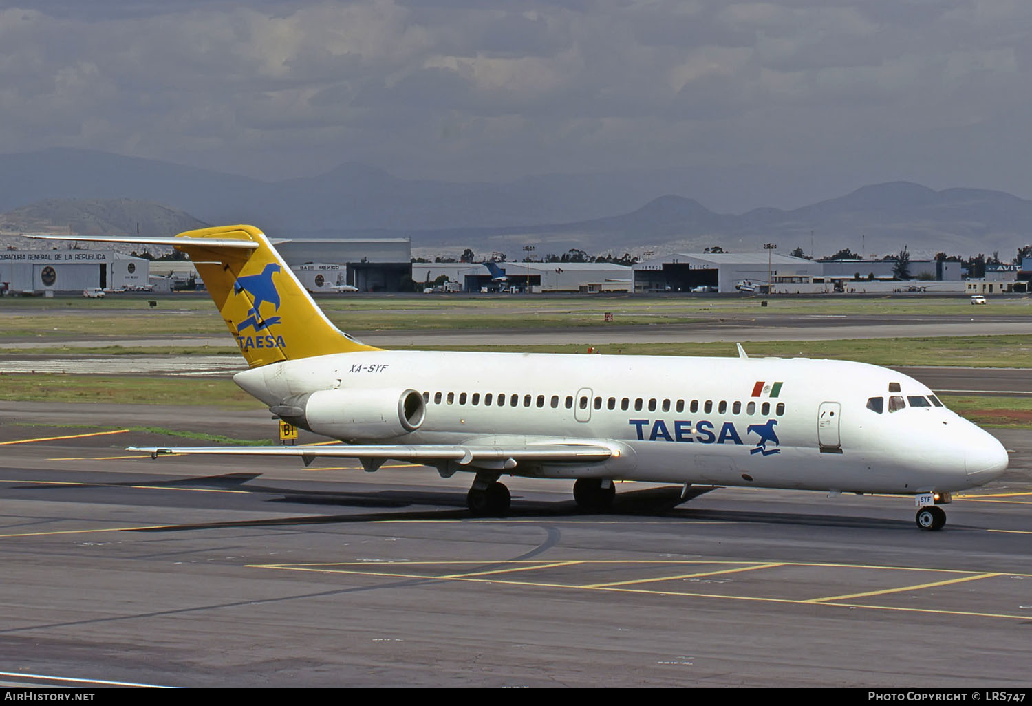 Aircraft Photo of XA-SYF | Douglas DC-9-15 | TAESA - Transportes Aéreos Ejecutivos | AirHistory.net #266536