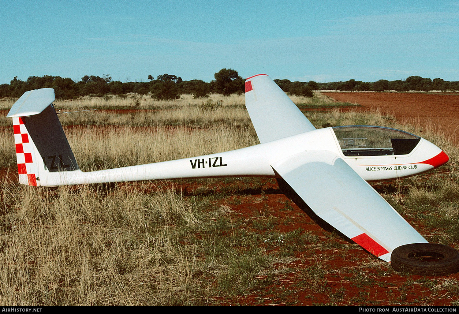Aircraft Photo of VH-IZL | Grob G-102 Astir CS | Alice Springs Gliding Club | AirHistory.net #266684